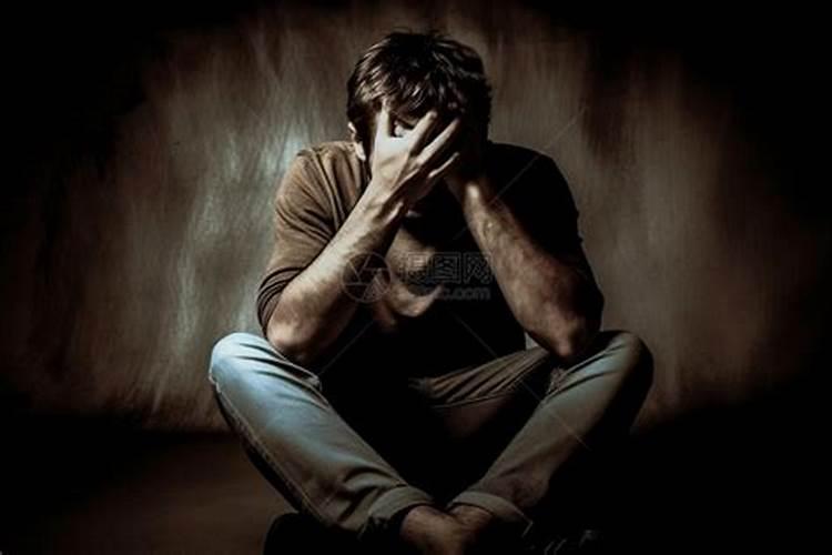 梦见男人哭是什么意思？