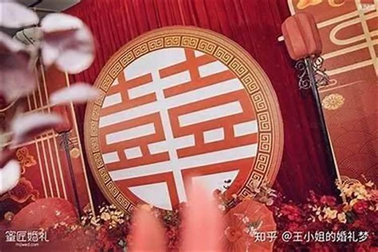 梦见蛇追人跑是什么意思？