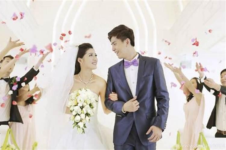 78年属马女有几段婚姻 感情运势如何？
