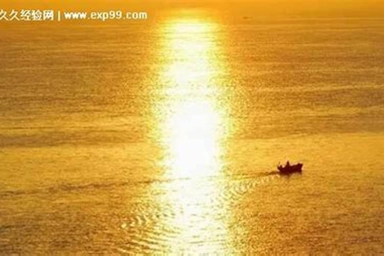 探究1985海中金命的五行缺失与平衡之道