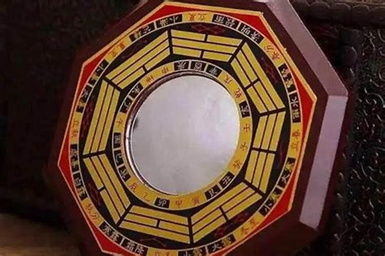 风水八卦镜挂上多久有效：探索其神秘力量的时效性？