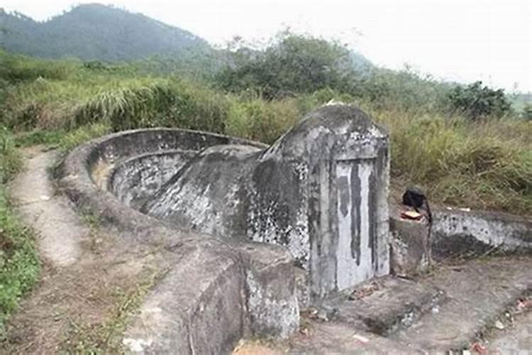 祖坟风水与下一代：揭秘家族命运的神秘纽带