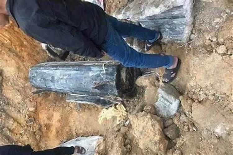 坟墓挖多深是怎样定的：风水学视角下的深度解读？