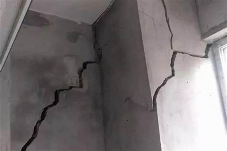 探究裂缝之谜：房子裂缝究竟如何影响风水？