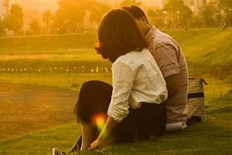 解梦：当梦境揭示前男友与前妻复合的深层含义