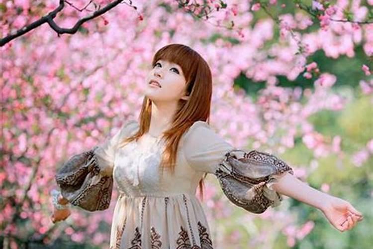 测试你五月份的桃花运在哪里