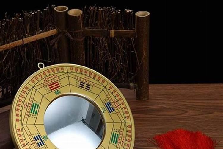 八卦镜：风水中的守护之光