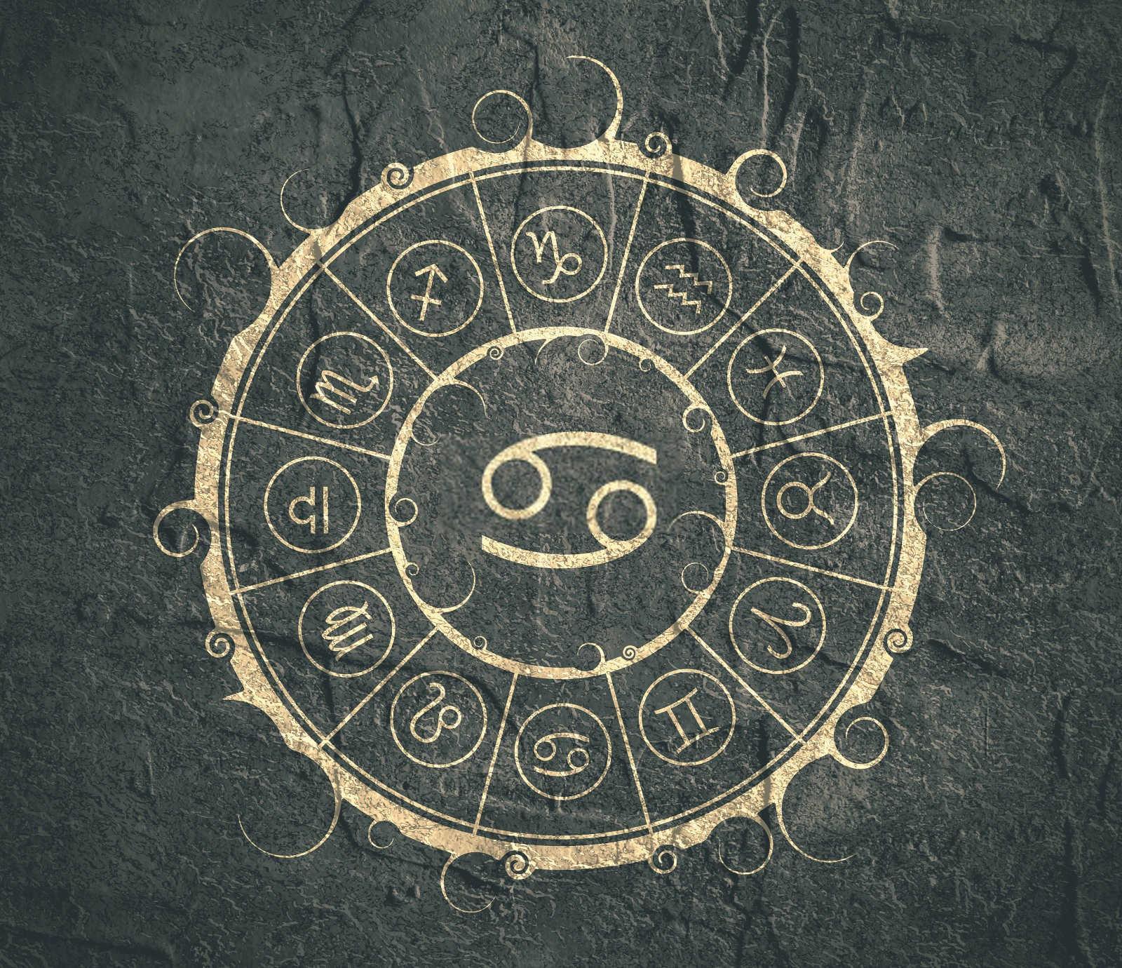 揭秘风水学的精髓：如何精准判断房子的风水吉凶？