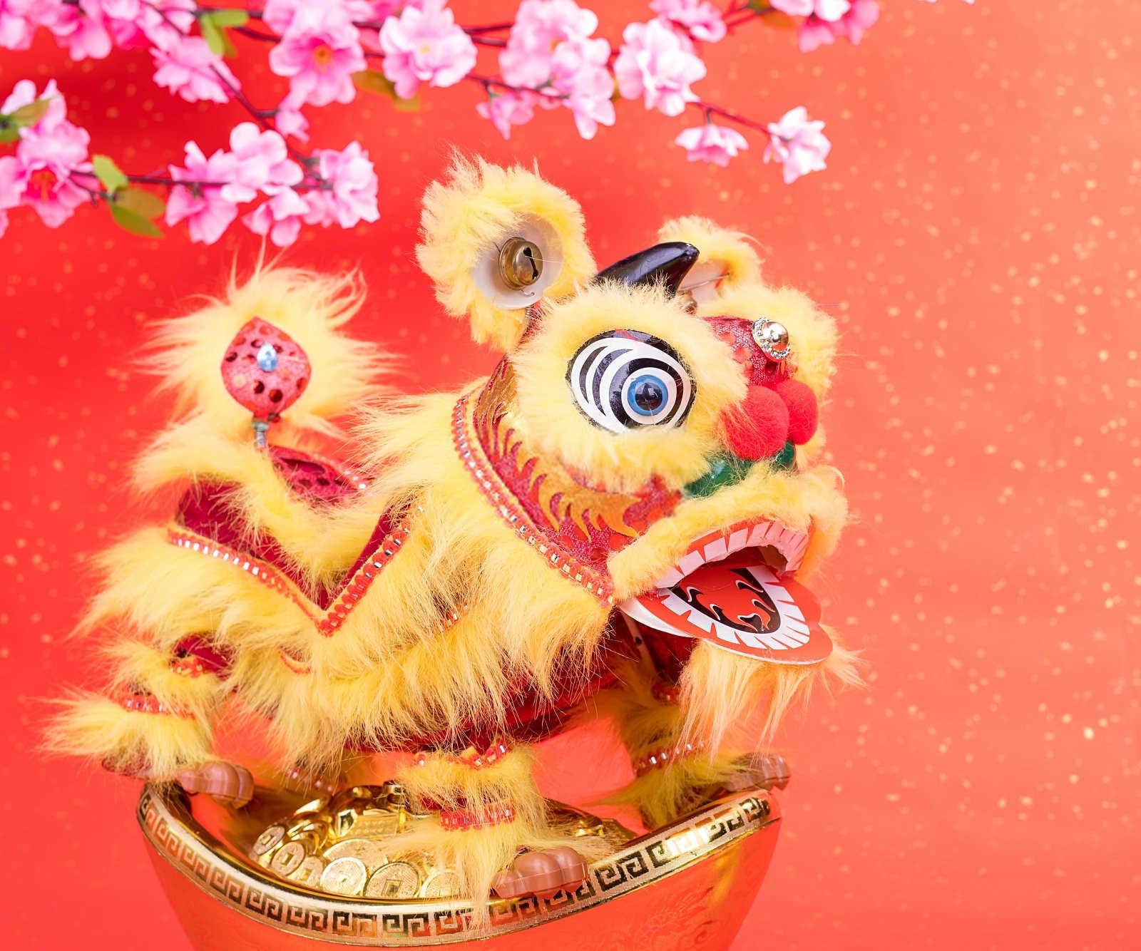 白蜡金命：探究五行与命运的神秘纽带