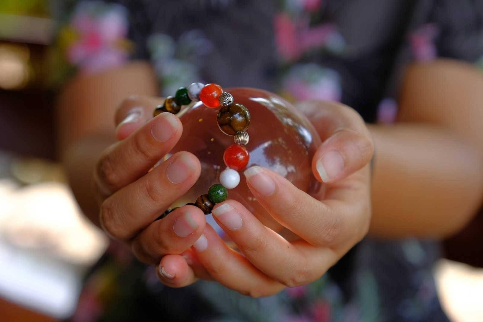 如何看房子位置的风水：揭秘房屋布局与环境气场的关系？