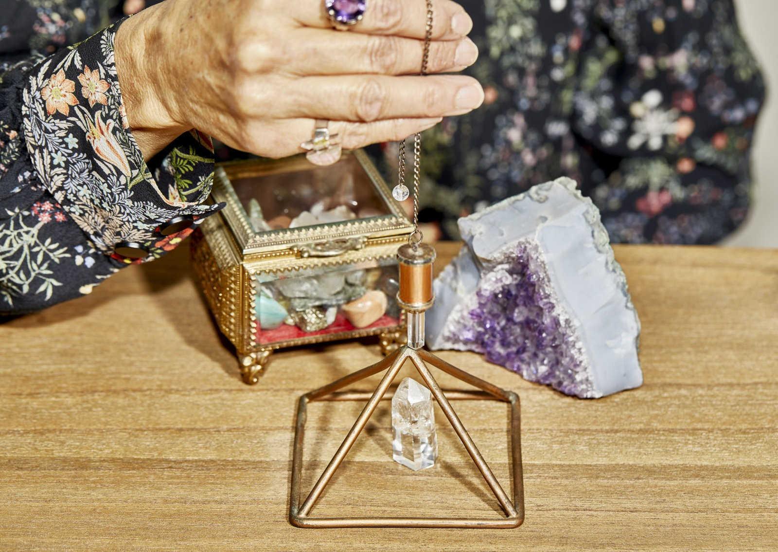 女儿出嫁与祖坟风水：古老传统中的神秘联系