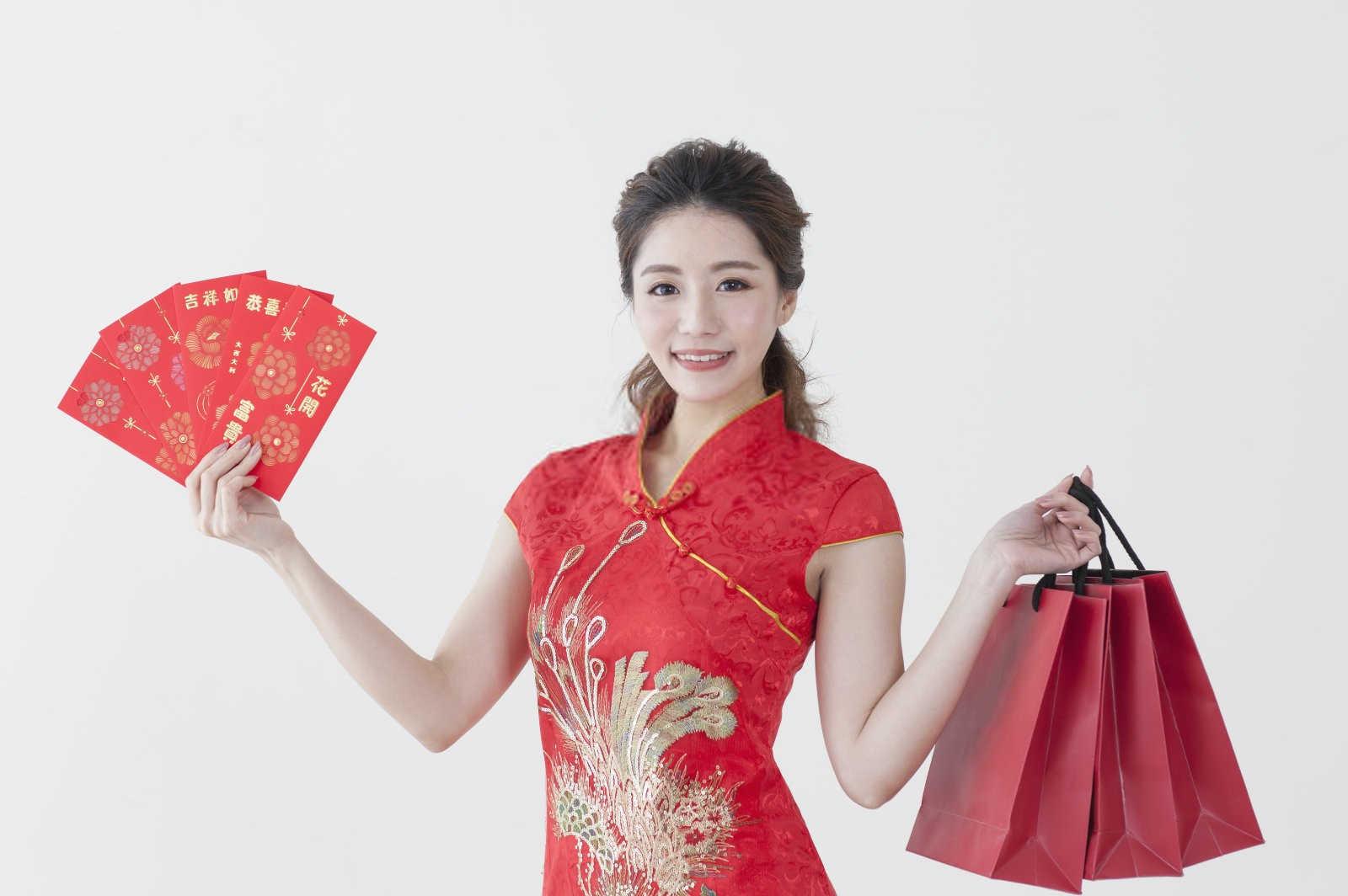 什么属相不能戴金手镯？