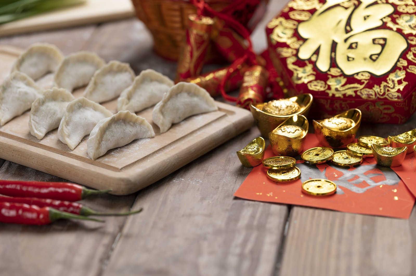 金猴献瑞：属猴人的吉祥物与饰品指南