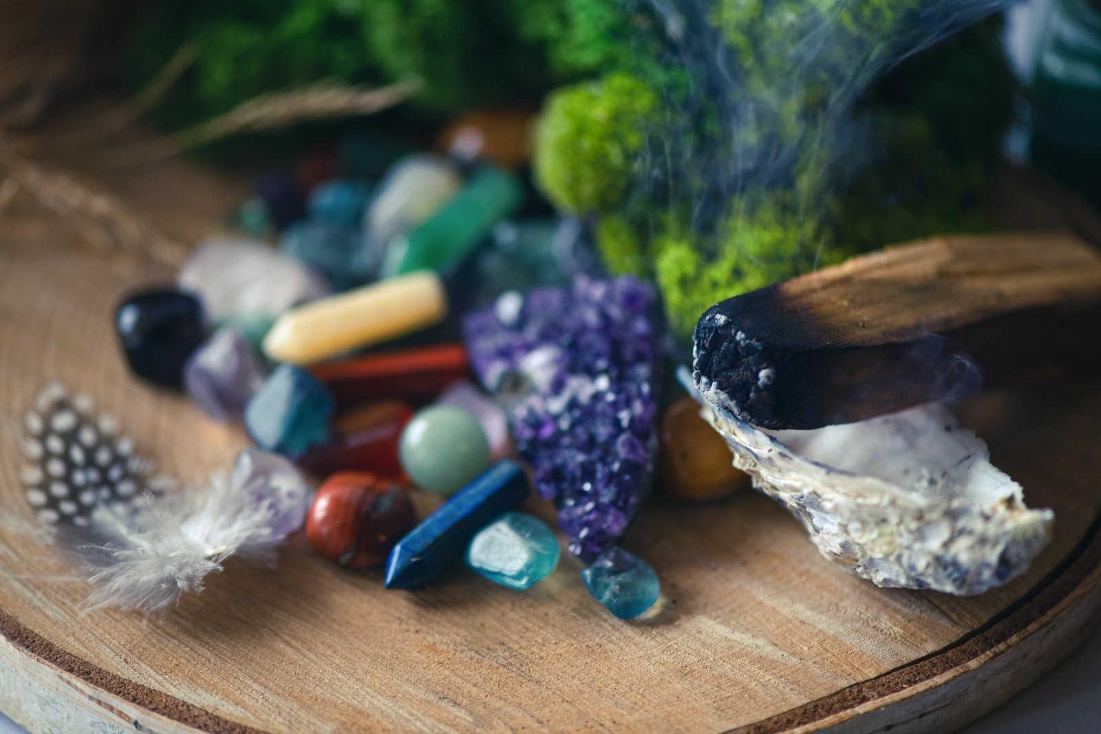 祖上的坟地影响出嫁后的女人吗？——风水学视角下的分析与解读