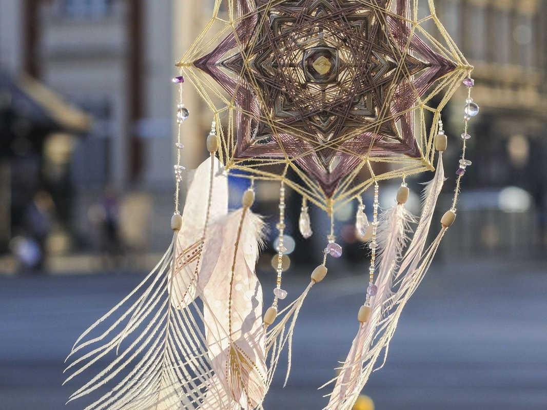 蓝色蛇梦：神秘面纱下的深层寓意