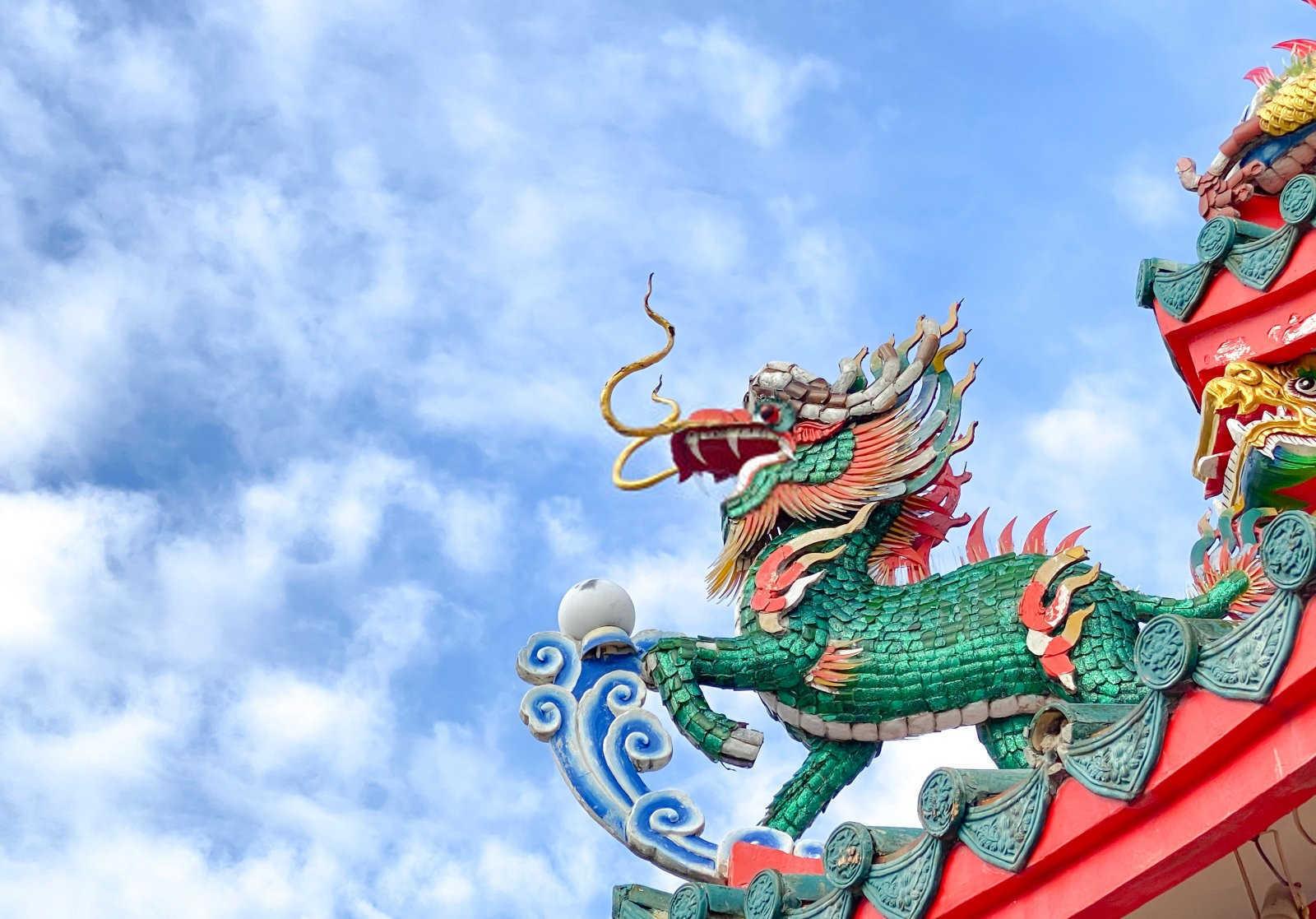 2024年赚钱多的生肖：揭秘财富之门的神秘钥匙？